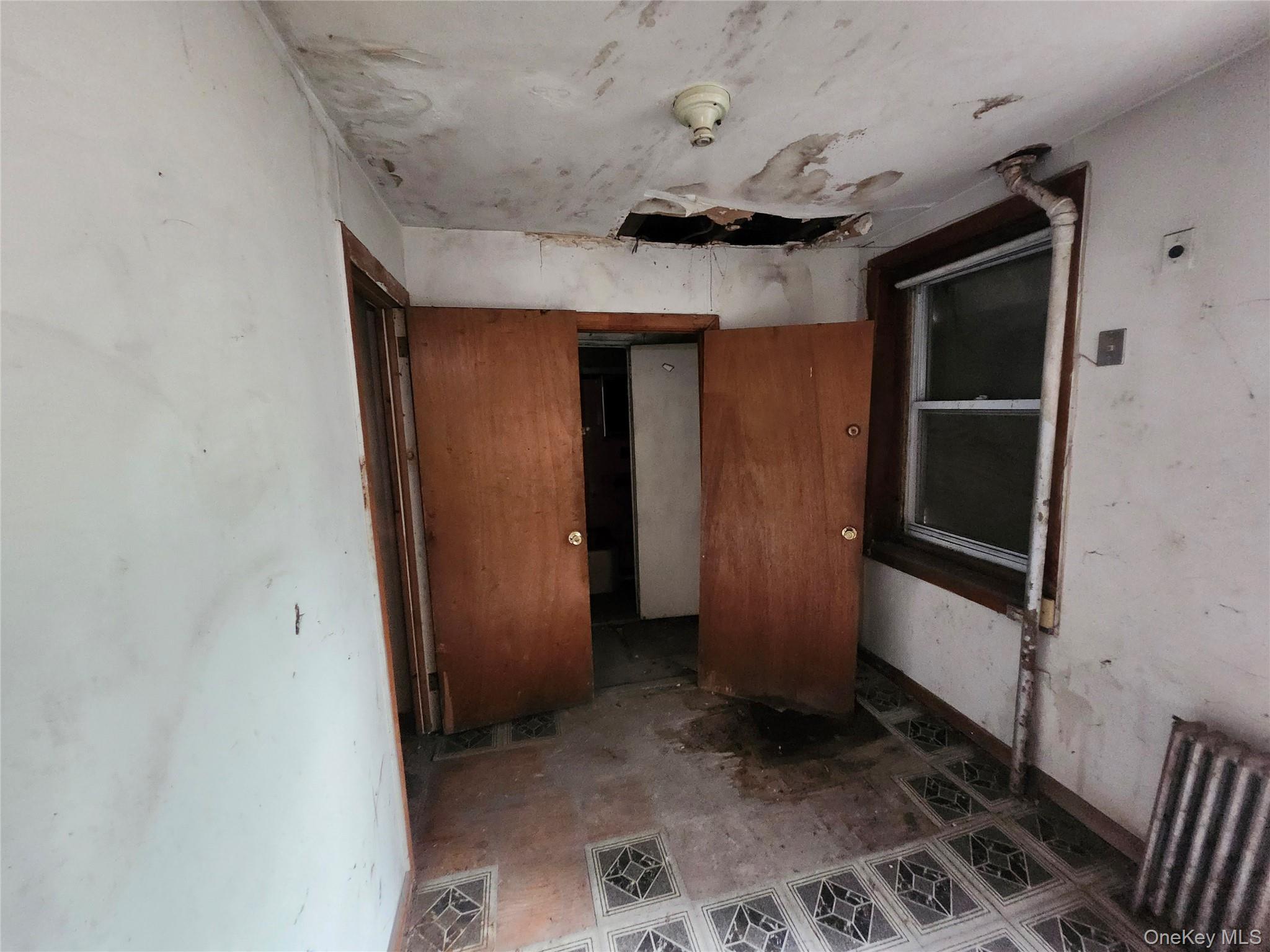 Single Family Greene Avenue  Brooklyn, NY 11221, MLS-1020522-30