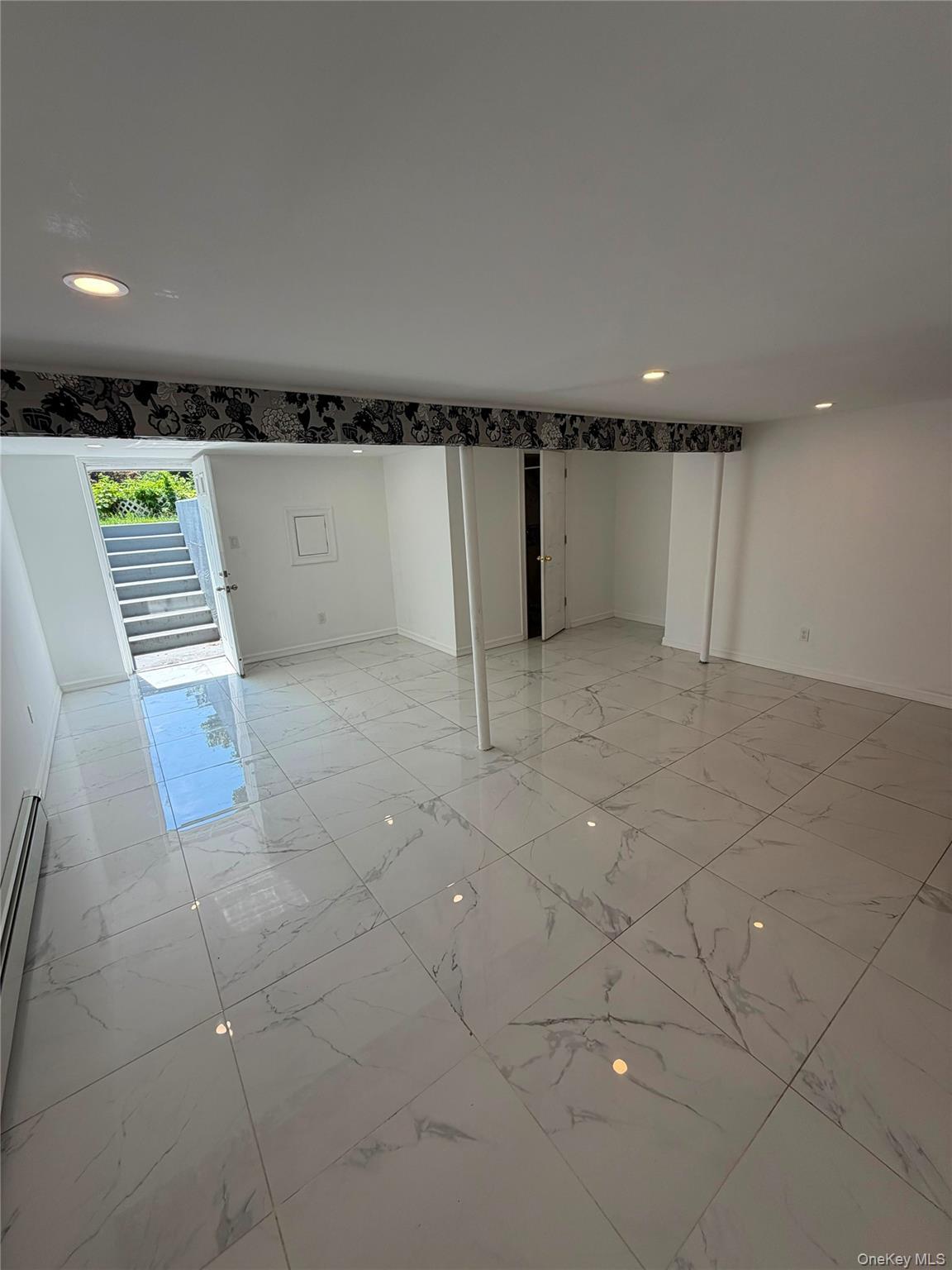 Single Family Moriches Middle Island Road Suffolk County, NY 11967, MLS-1020523-7