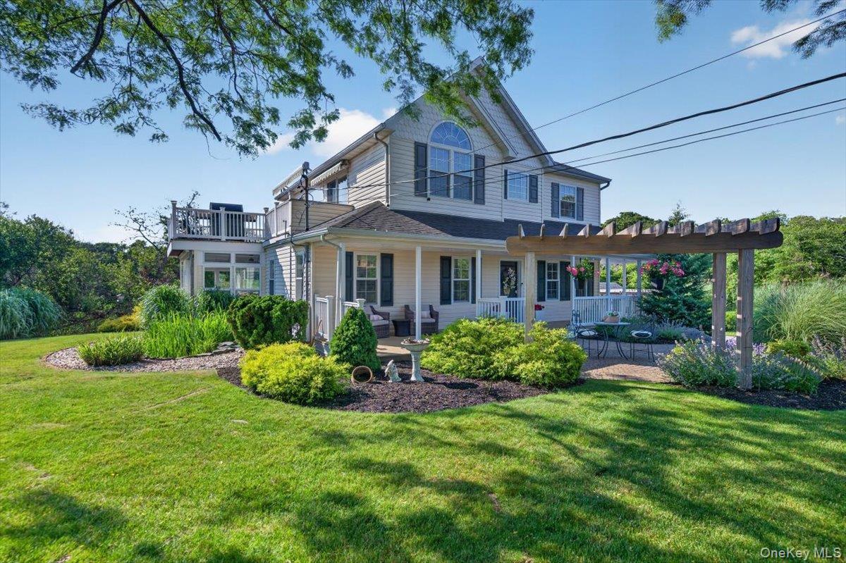 Single Family Clinton Avenue  Suffolk County, NY 11772, MLS-1020526-25