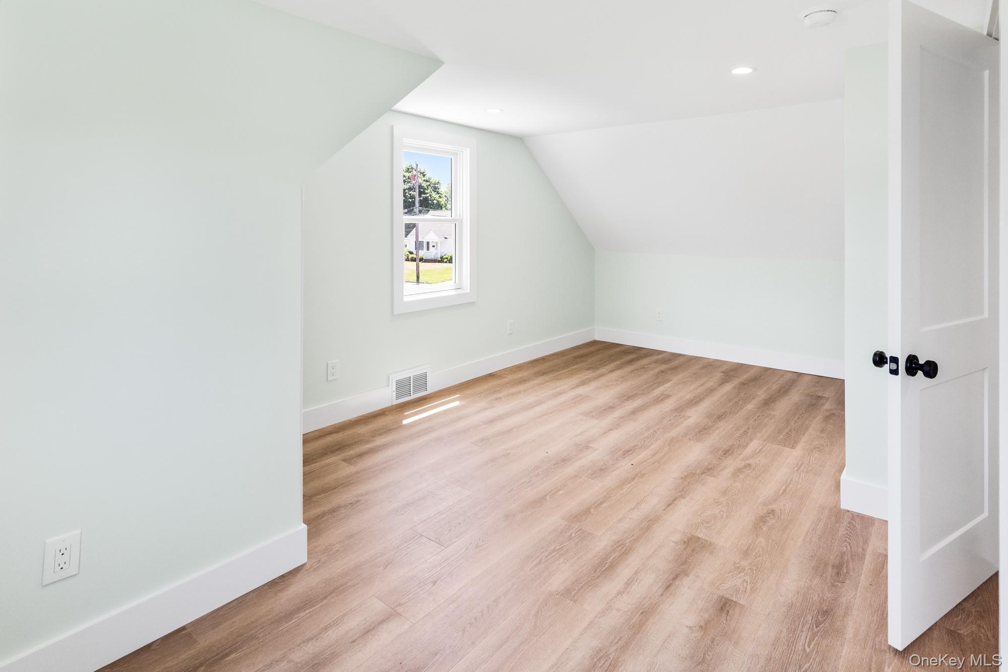 Single Family Sunrise Avenue Suffolk County, NY 11901, MLS-1020534-26