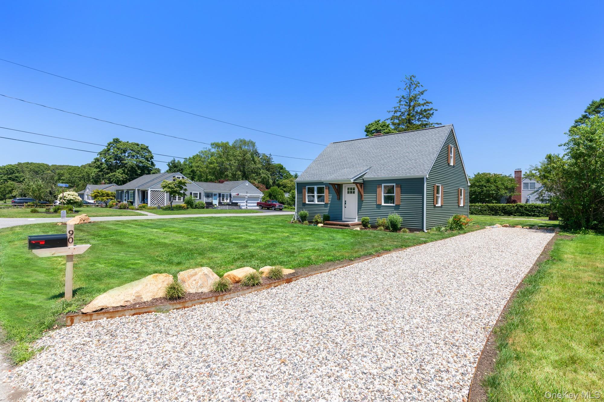 Single Family Sunrise Avenue Suffolk County, NY 11901, MLS-1020534-3