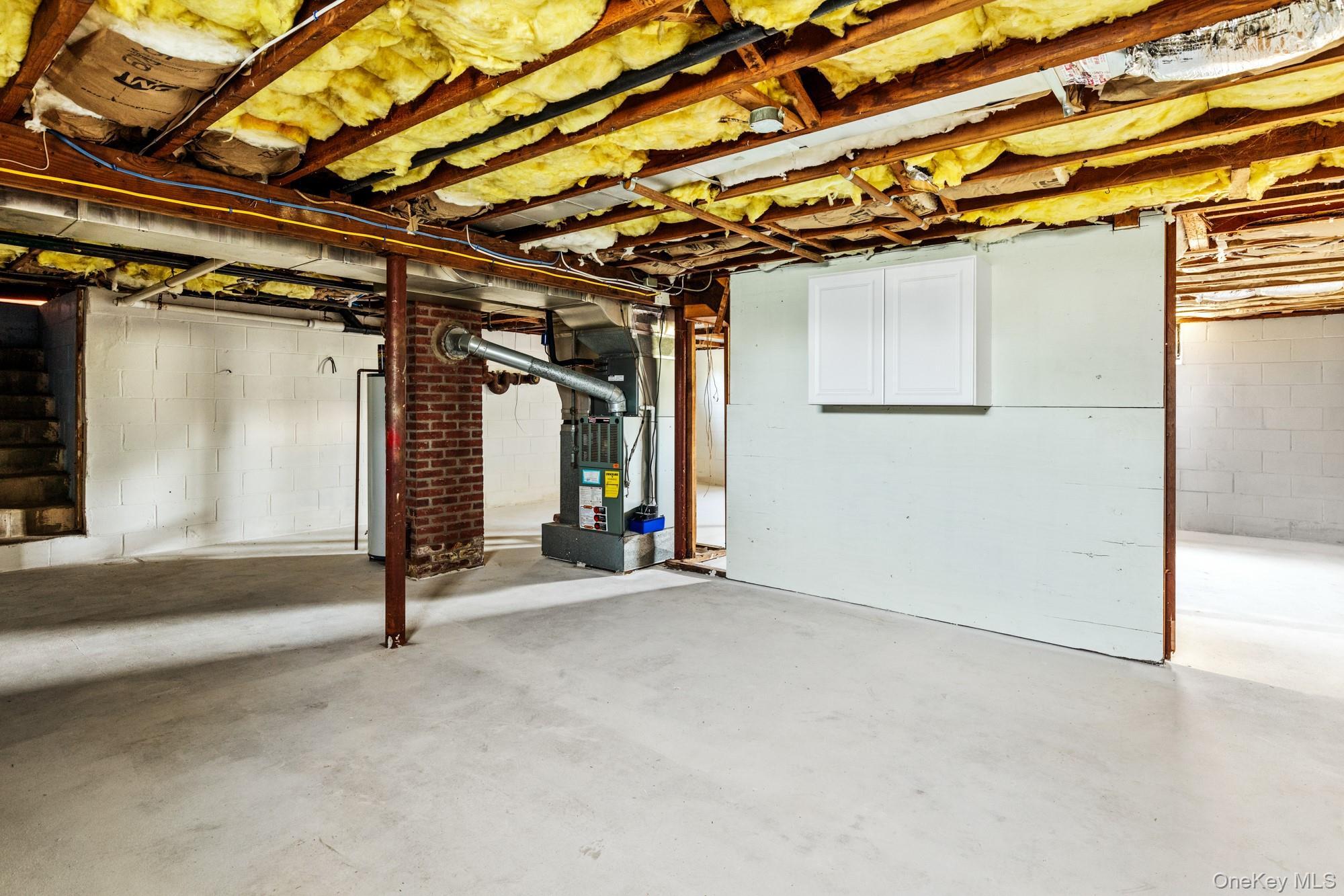 Single Family Sunrise Avenue Suffolk County, NY 11901, MLS-1020534-34