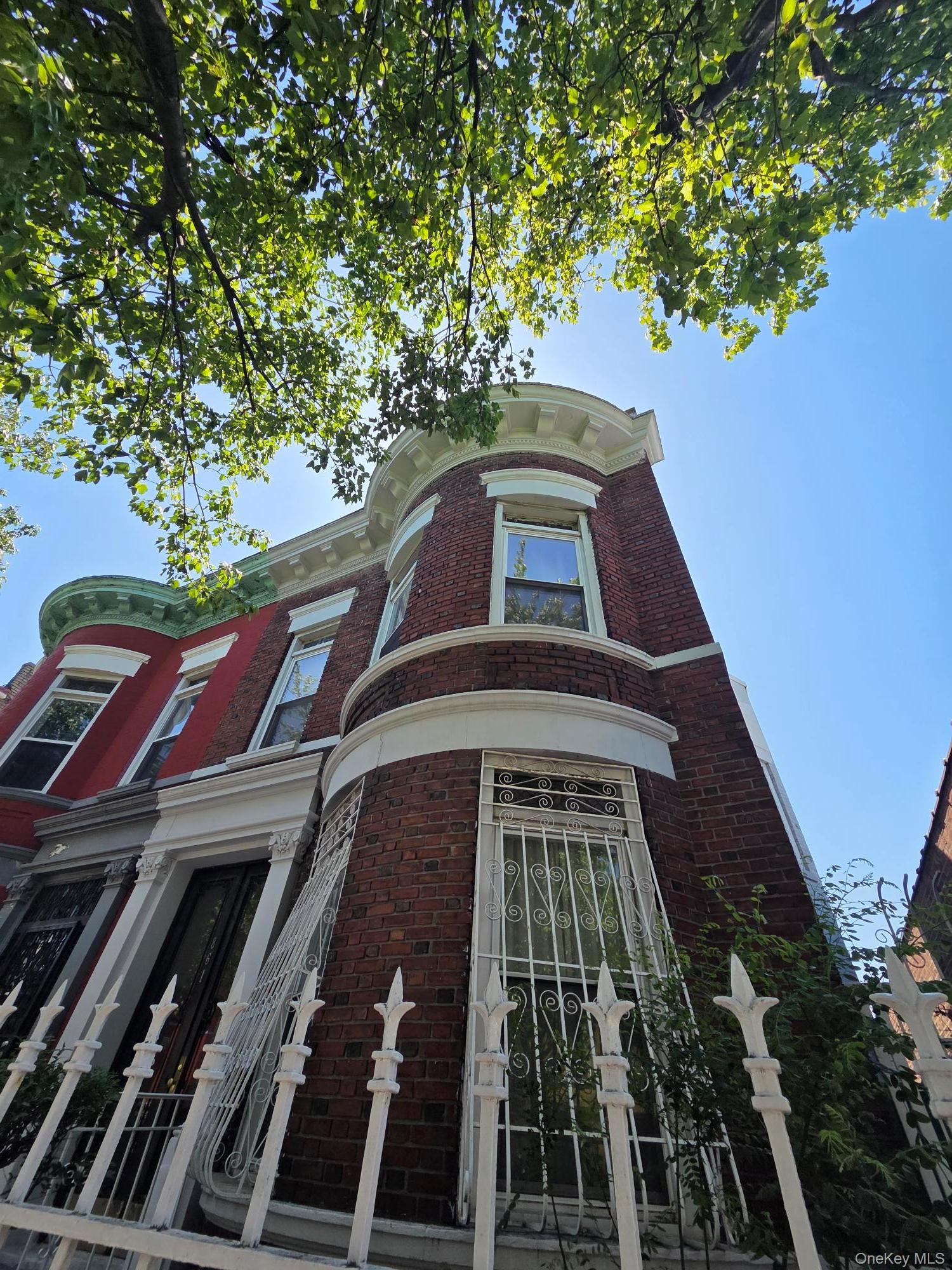 Single Family Manida Street Bronx, NY 10474, MLS-1020558-4