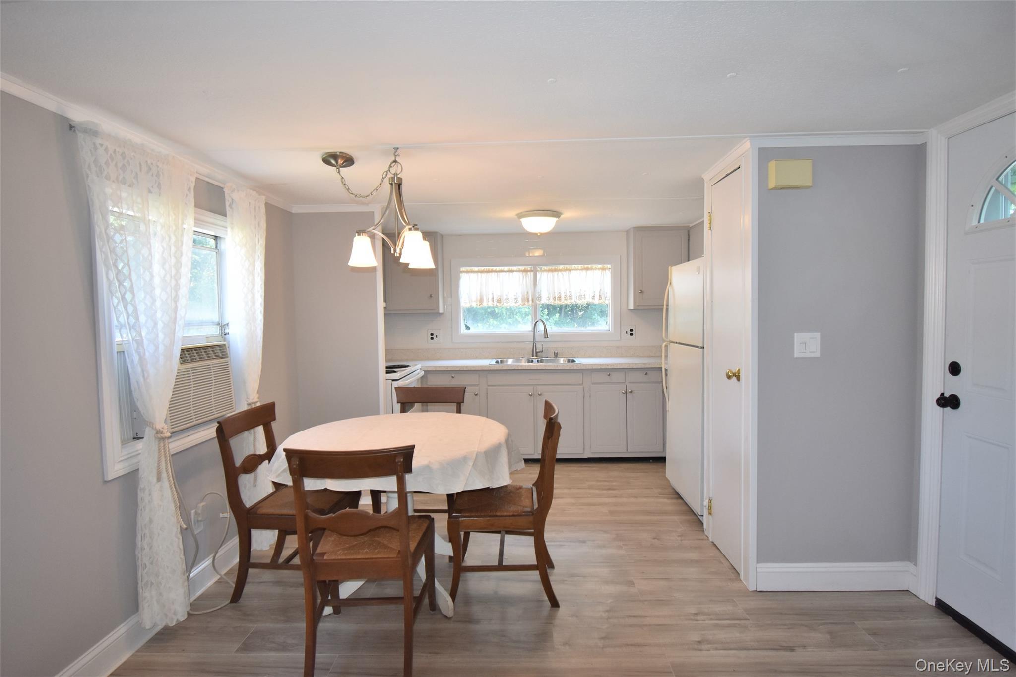 Single Family Lincoln Avenue Suffolk County, NY 11741, MLS-1020562-5