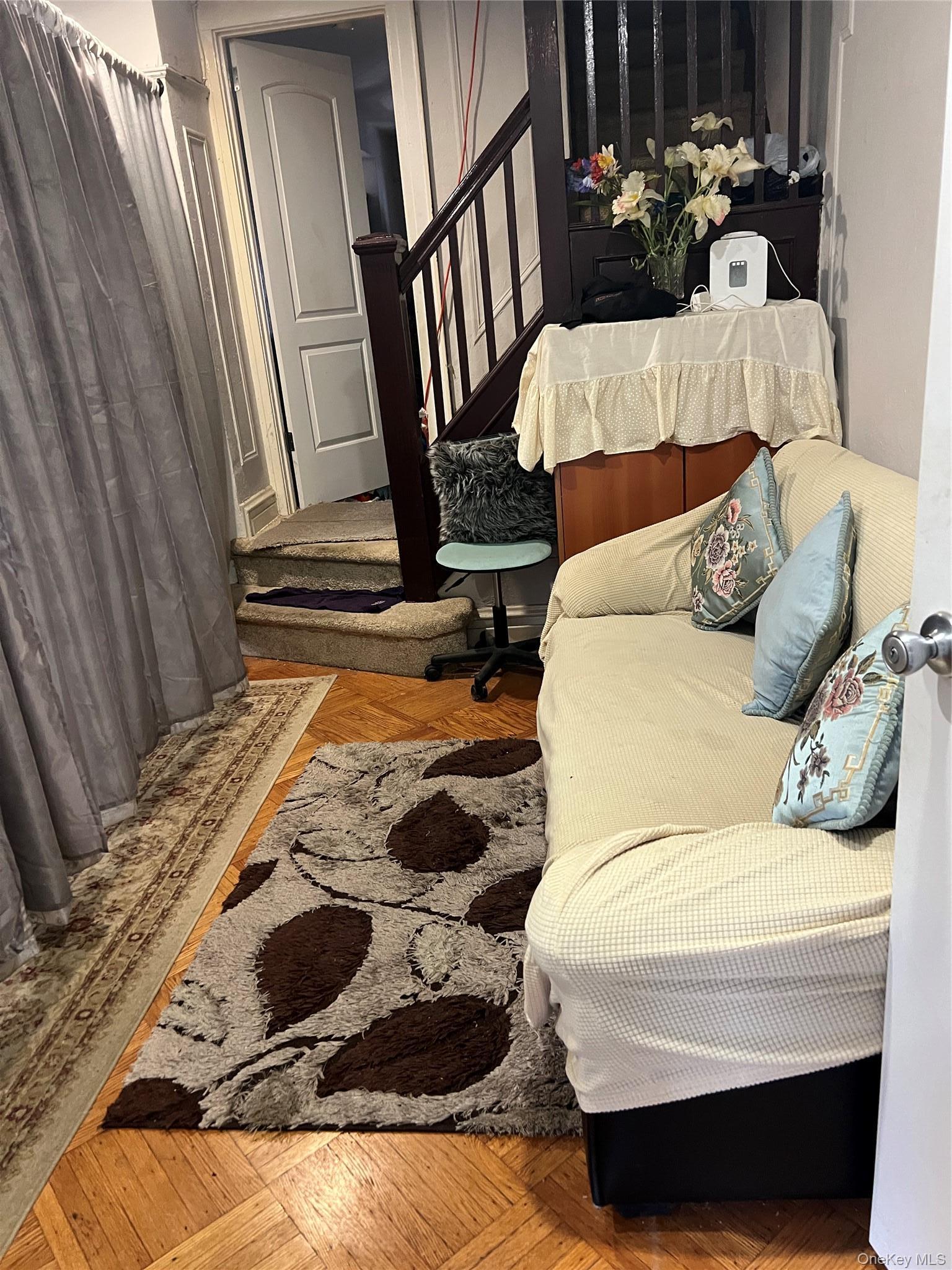 Single Family 198th Street Queens, NY 11412, MLS-1020569-13