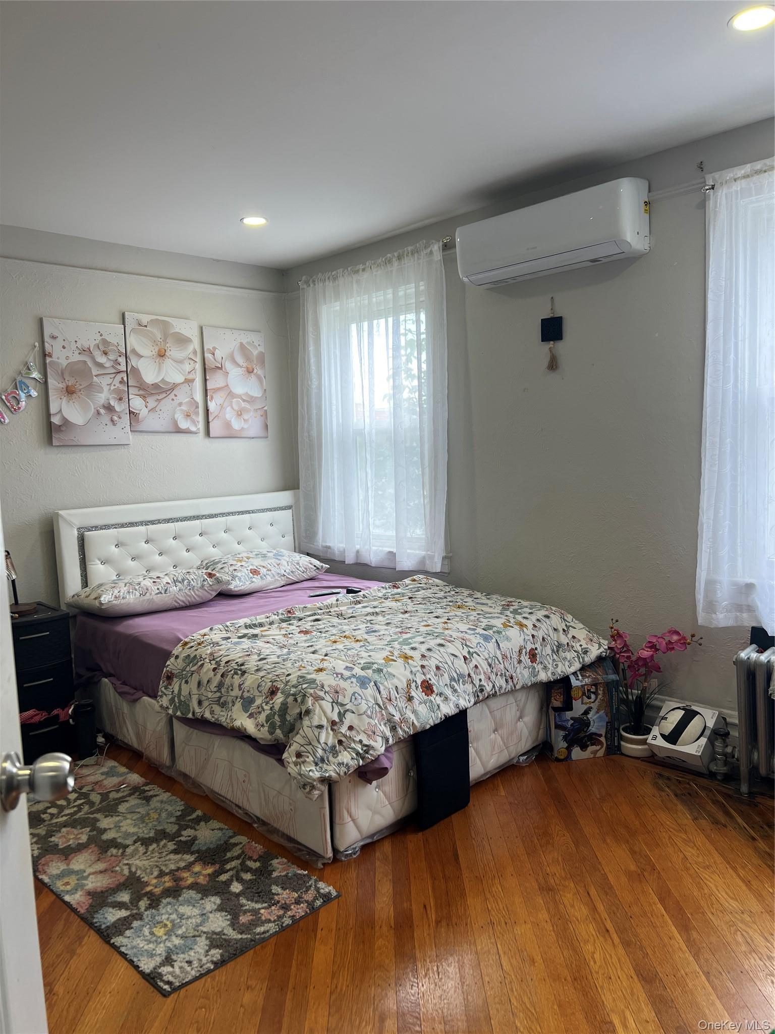 Single Family 198th Street Queens, NY 11412, MLS-1020569-17
