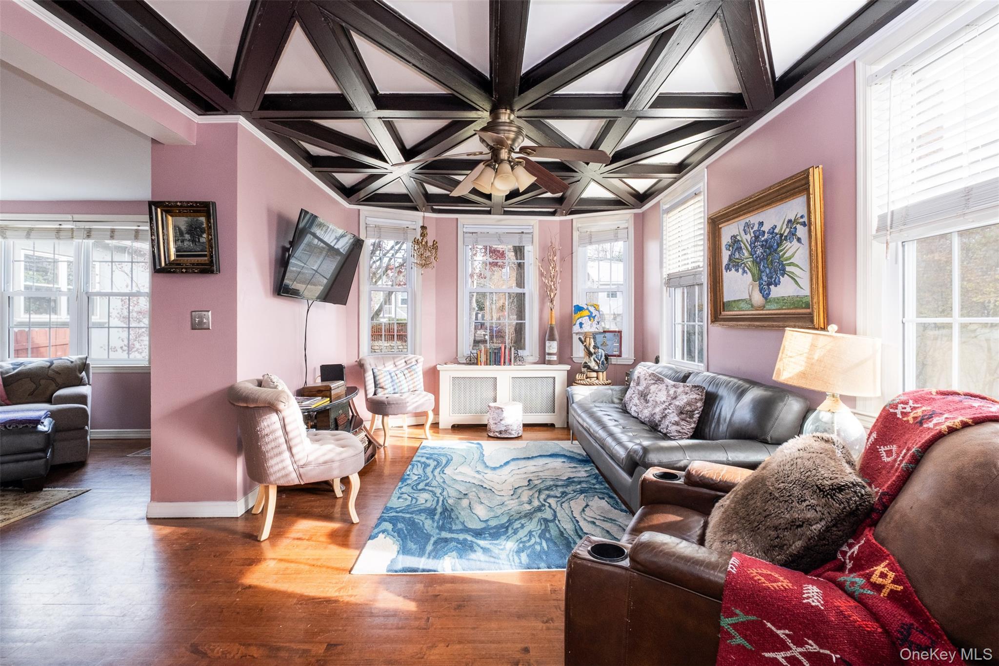 Single Family Minnieford Avenue Bronx, NY 10464, MLS-1020571-2