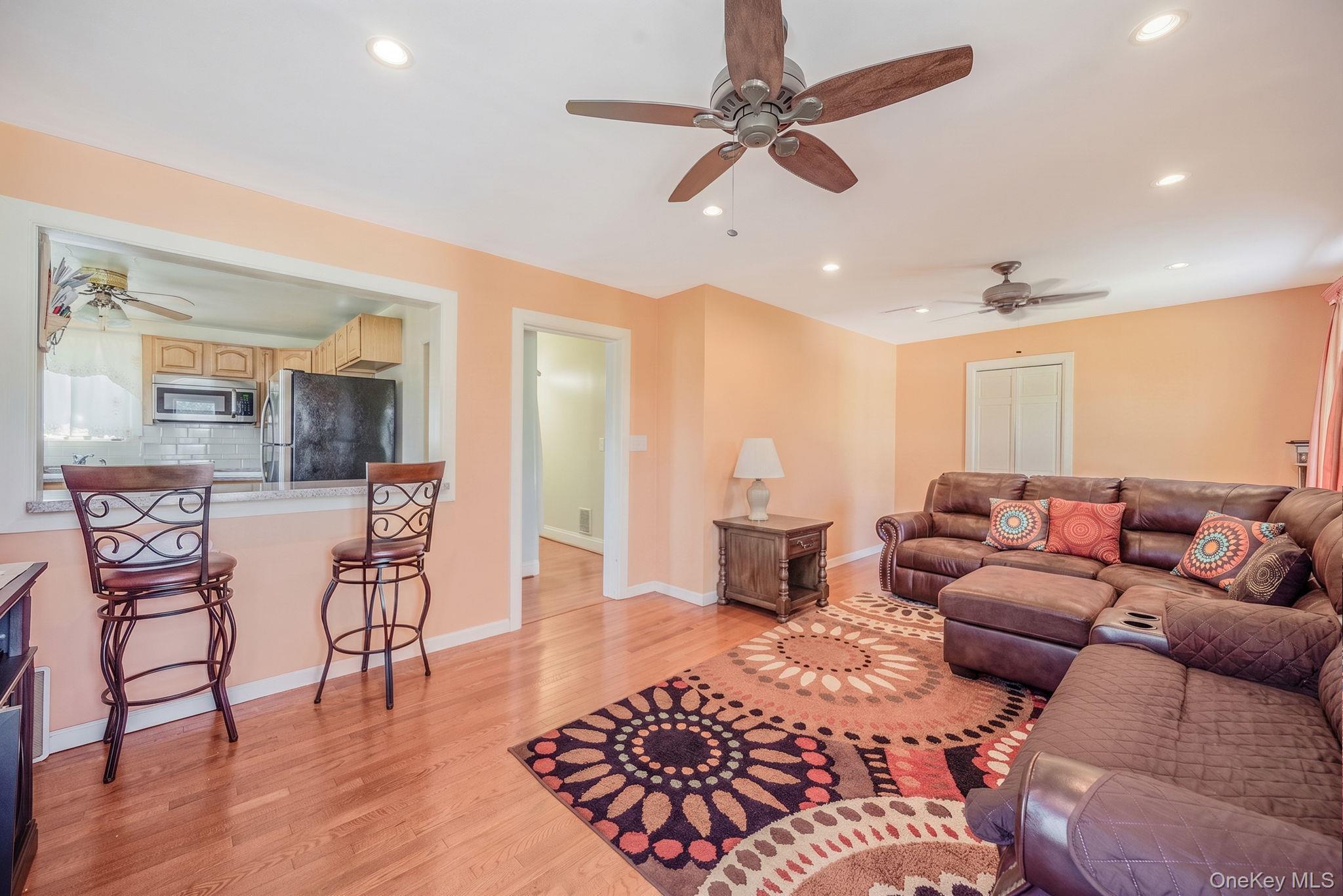 Single Family Bay Park Place Queens, NY 11691, MLS-1020605-14