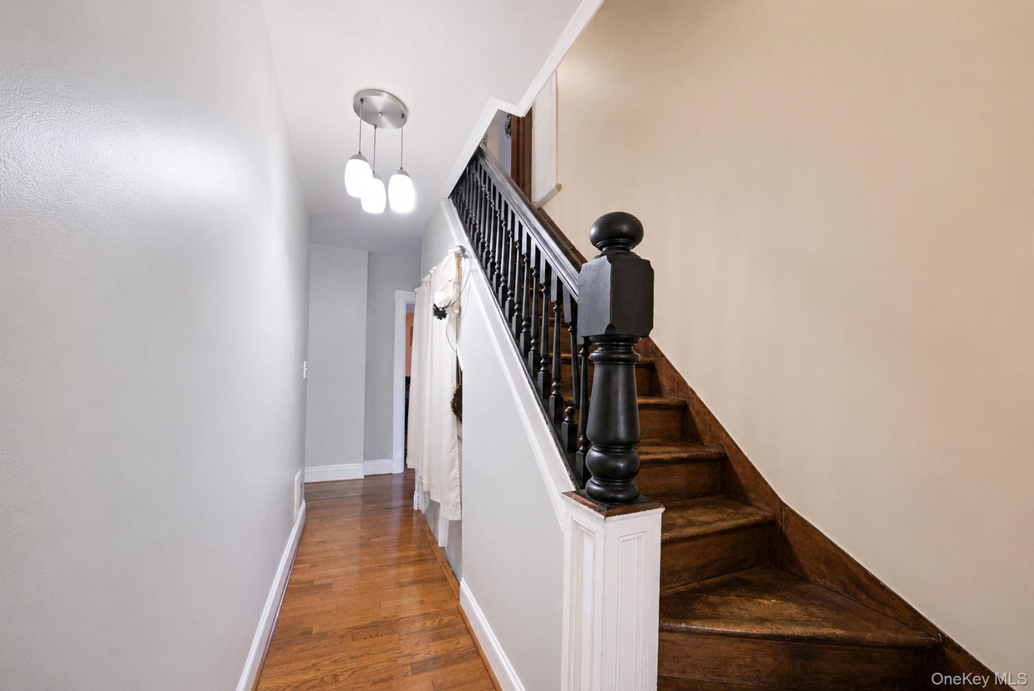 Single Family Bay Park Place Queens, NY 11691, MLS-1020605-39