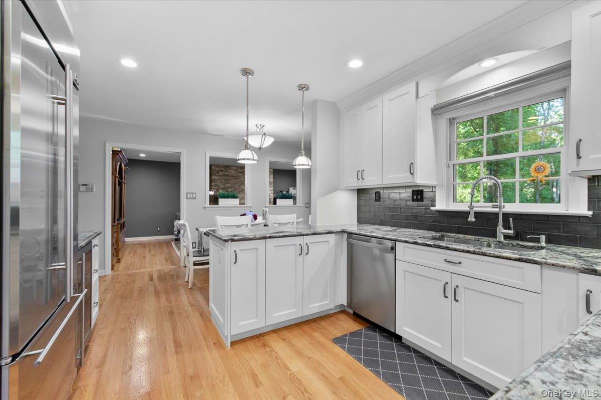 Single Family Plainview Road  Nassau County, NY 11797, MLS-1020613-6