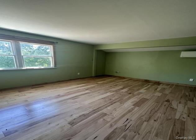 Single Family Pondview Road  Suffolk County, NY 11901, MLS-1020632-6