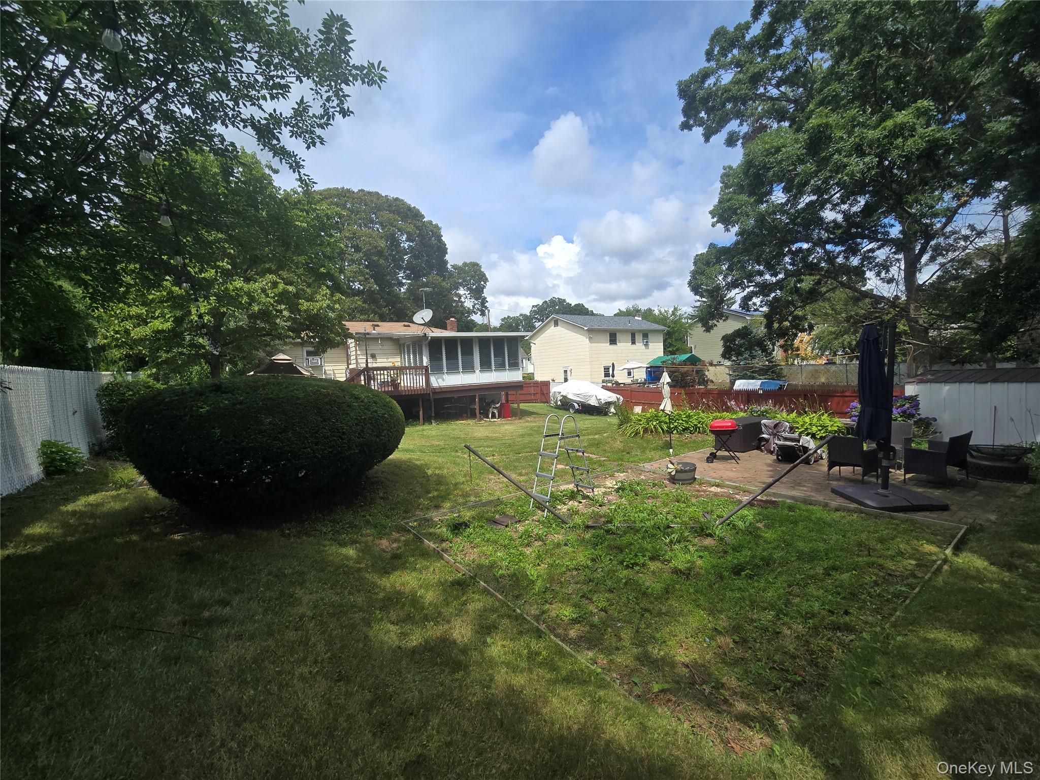 Single Family Birch Avenue Suffolk County, NY 11738, MLS-1020644-17
