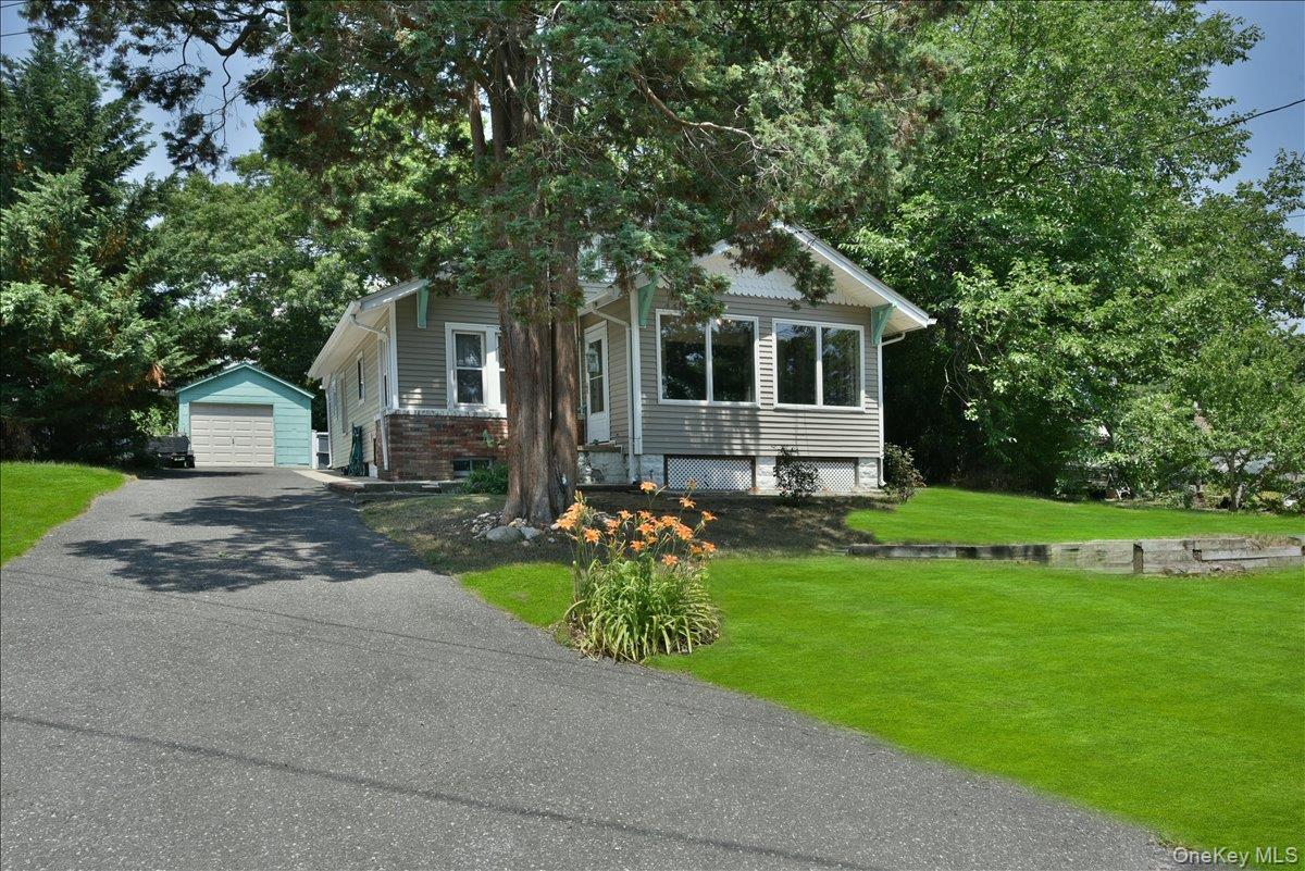 Single Family School Street  Suffolk County, NY 11779, MLS-1020646-2