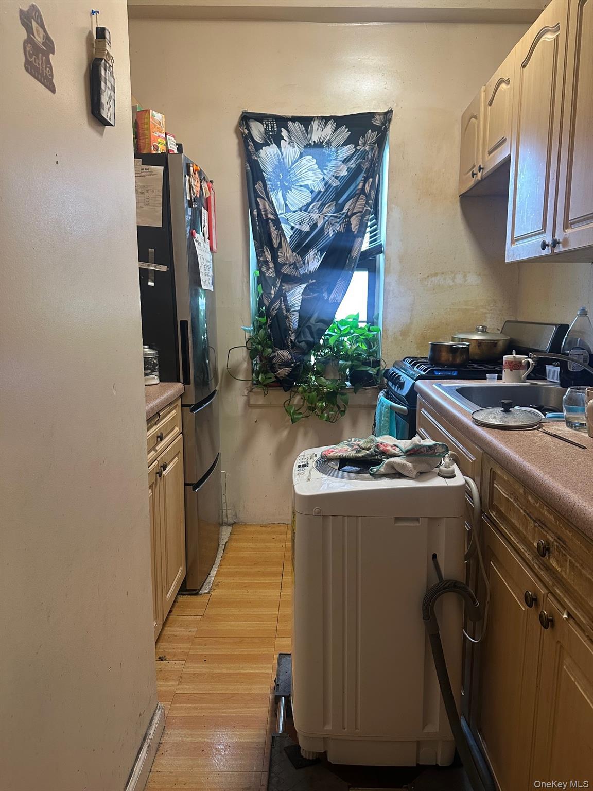 Single Family Marmion Avenue  Bronx, NY 10460, MLS-1020654-17