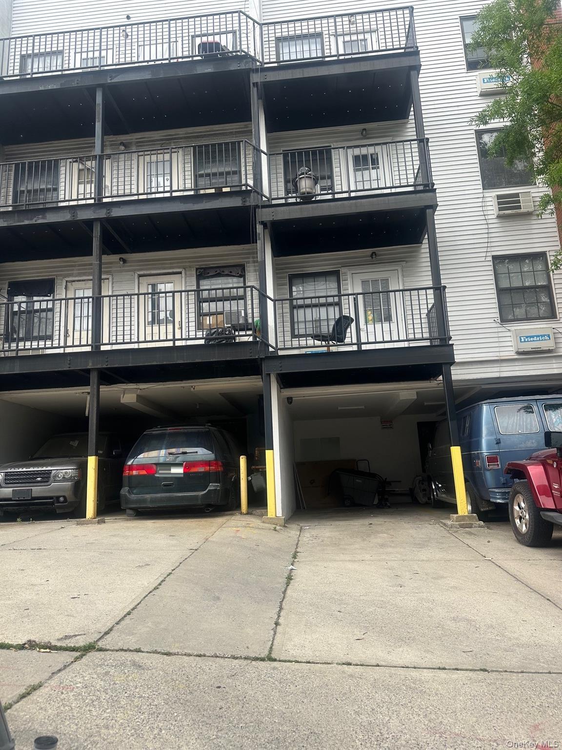 Single Family Marmion Avenue  Bronx, NY 10460, MLS-1020654-4