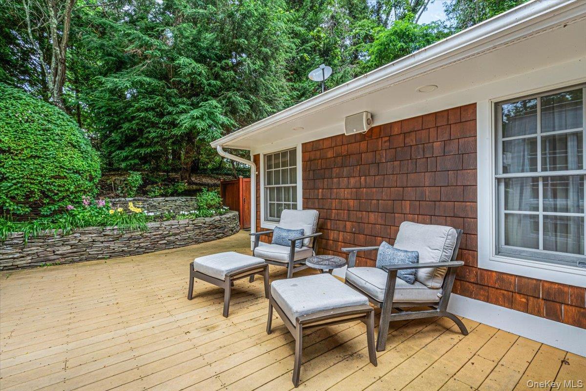Single Family Cherry Lane Nassau County, NY 11791, MLS-1020663-38