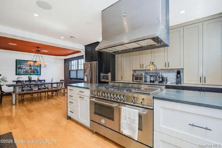 Single Family Hull Ave Staten Island, NY 10306, MLS-1020666-12