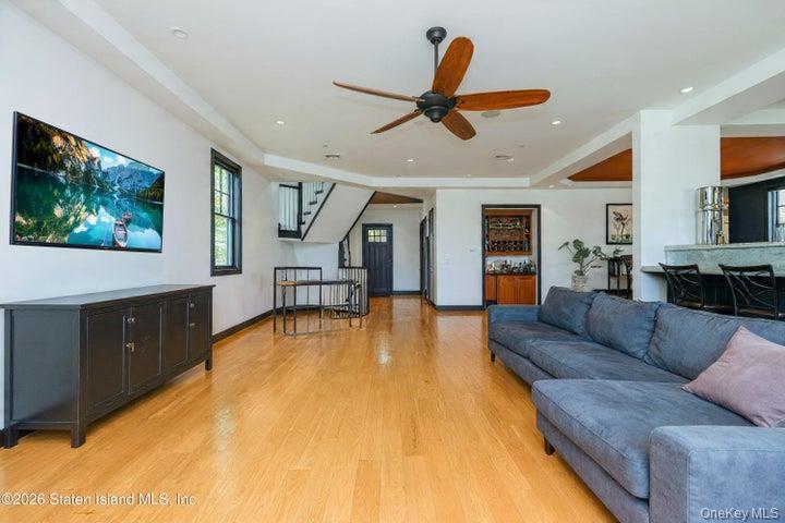 Single Family Hull Ave Staten Island, NY 10306, MLS-1020666-14