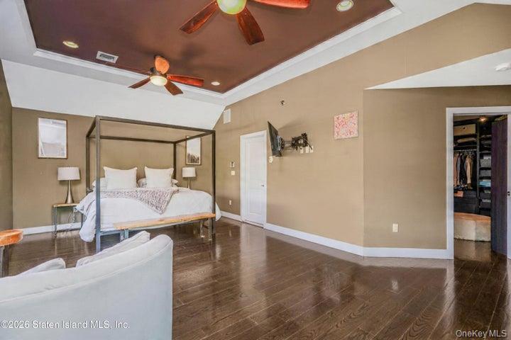 Single Family Hull Ave Staten Island, NY 10306, MLS-1020666-19