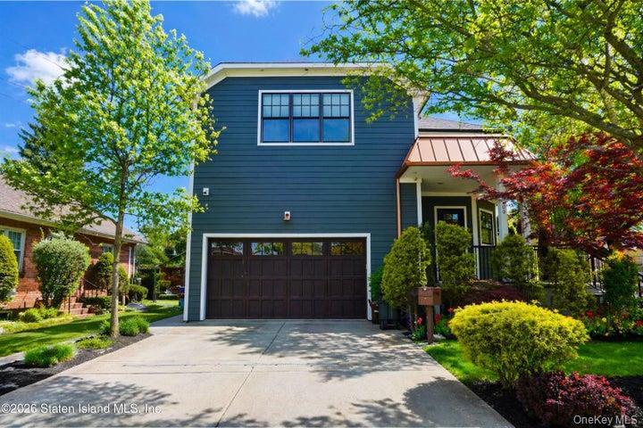 Single Family Hull Ave Staten Island, NY 10306, MLS-1020666-2