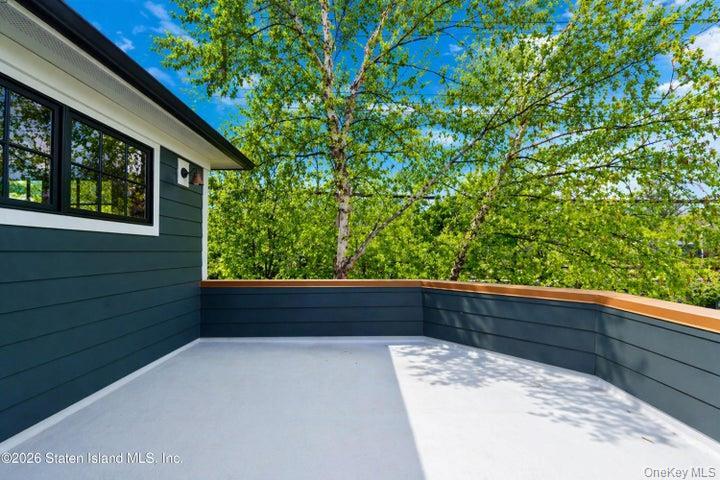 Single Family Hull Ave Staten Island, NY 10306, MLS-1020666-26