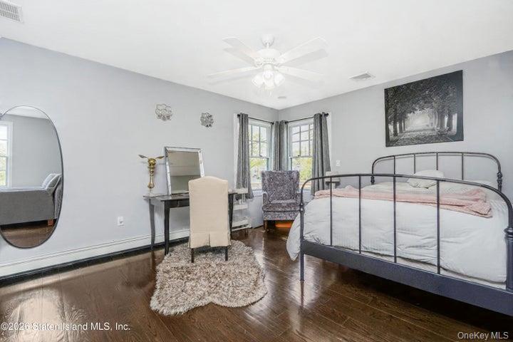 Single Family Hull Ave Staten Island, NY 10306, MLS-1020666-28