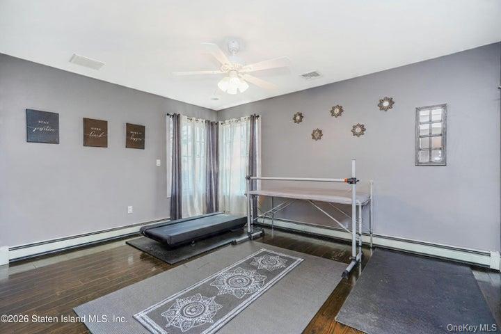 Single Family Hull Ave Staten Island, NY 10306, MLS-1020666-30