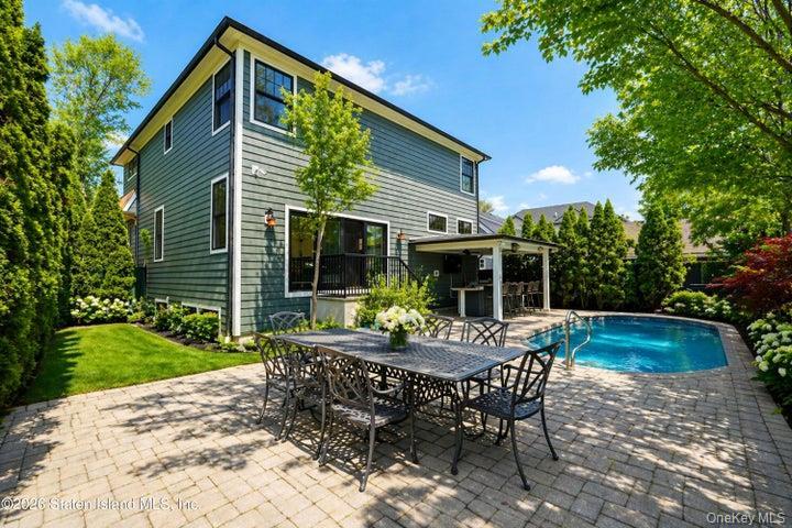 Single Family Hull Ave Staten Island, NY 10306, MLS-1020666-42