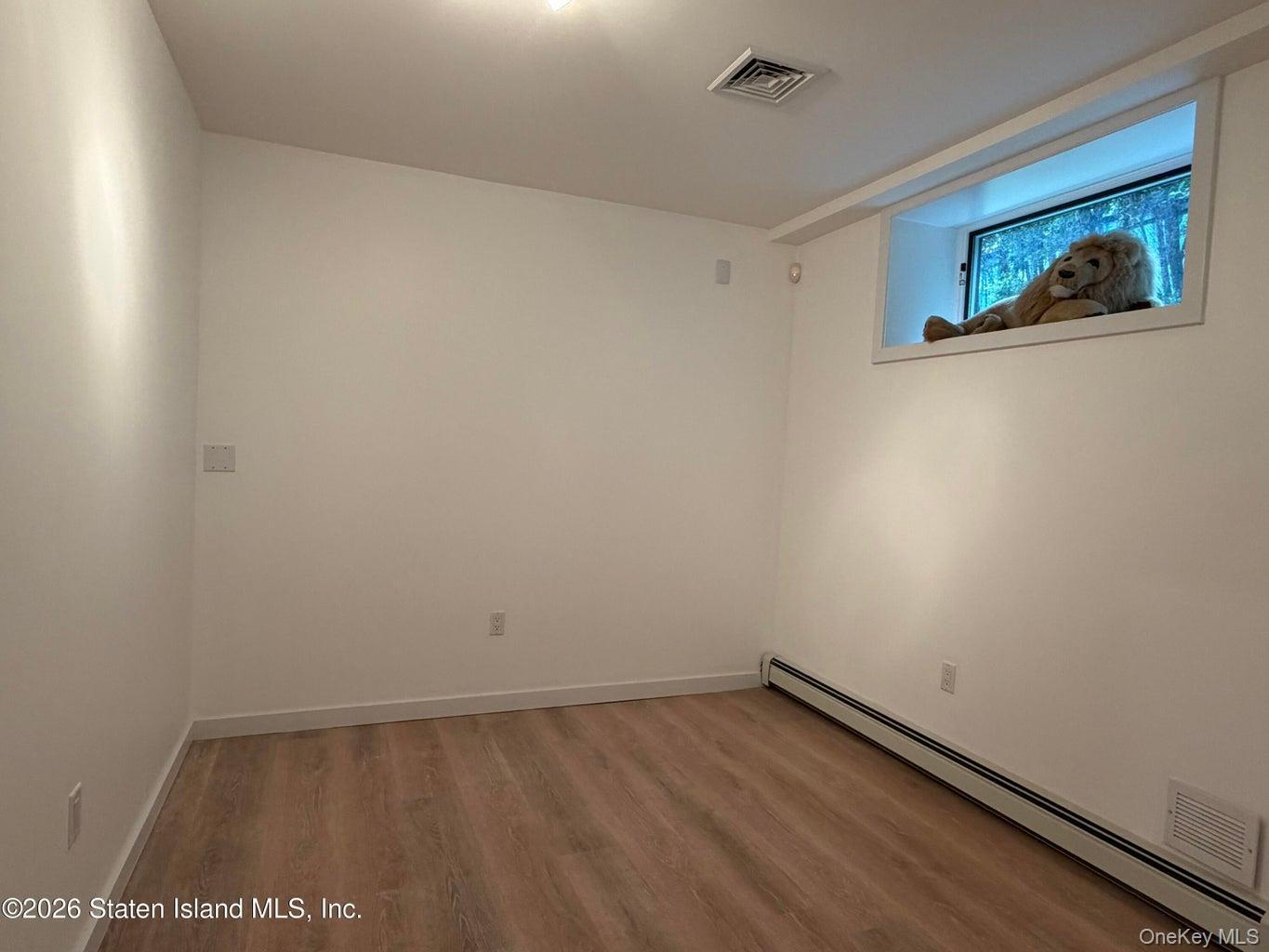 Single Family Hull Ave Staten Island, NY 10306, MLS-1020666-49