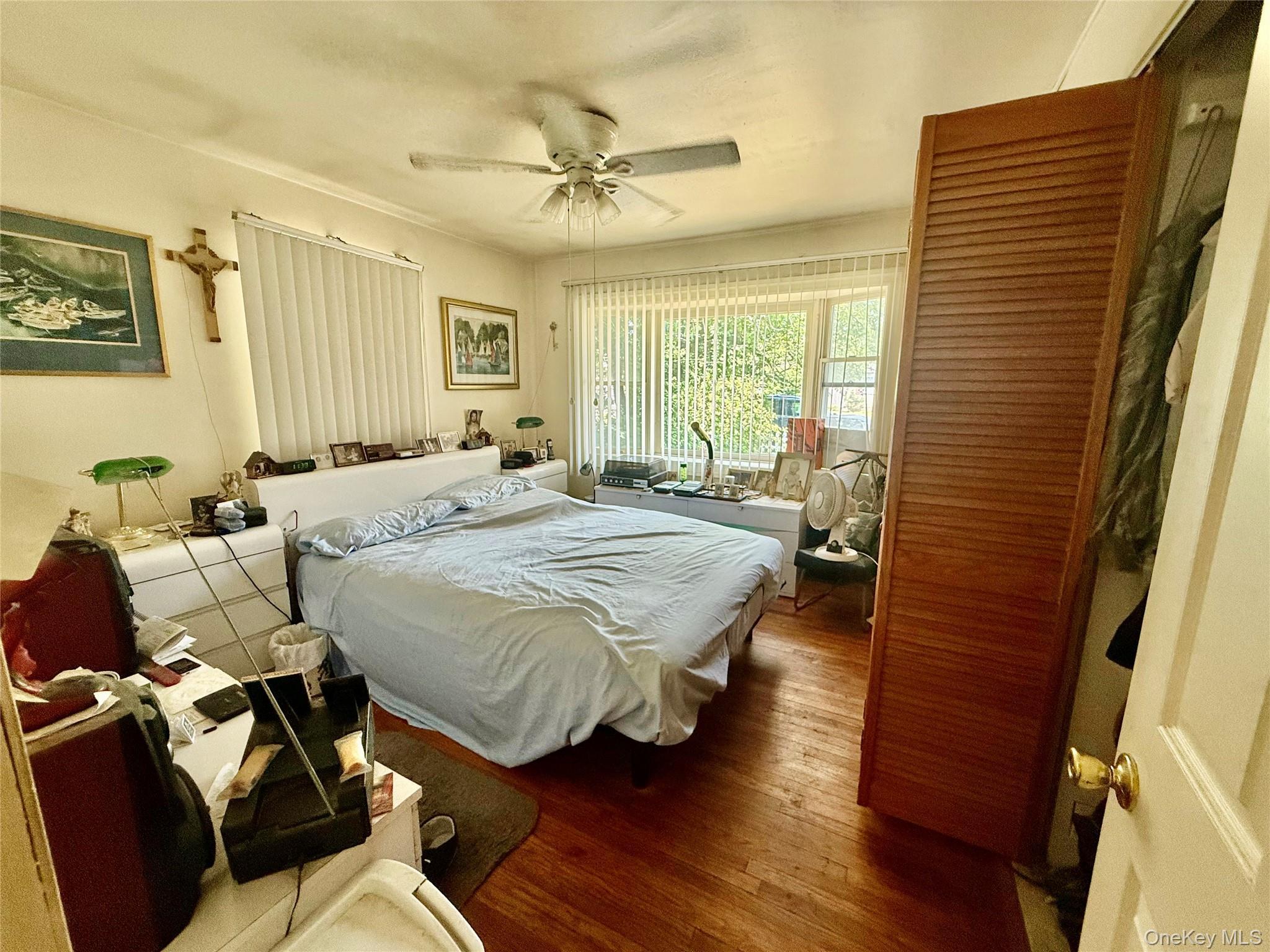 Single Family Brushwood Drive  Suffolk County, NY 11967, MLS-1020668-5