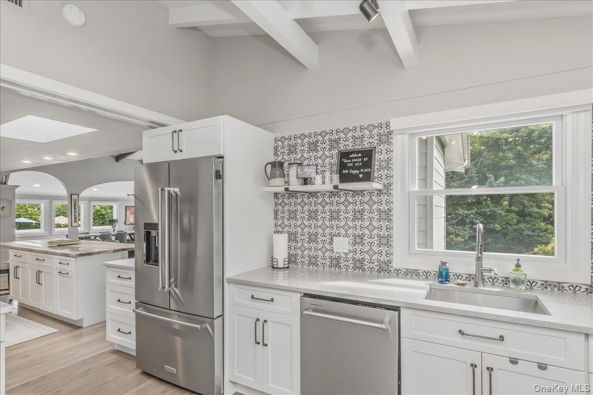 Single Family Circle Drive Suffolk County, NY 11702, MLS-1020694-18