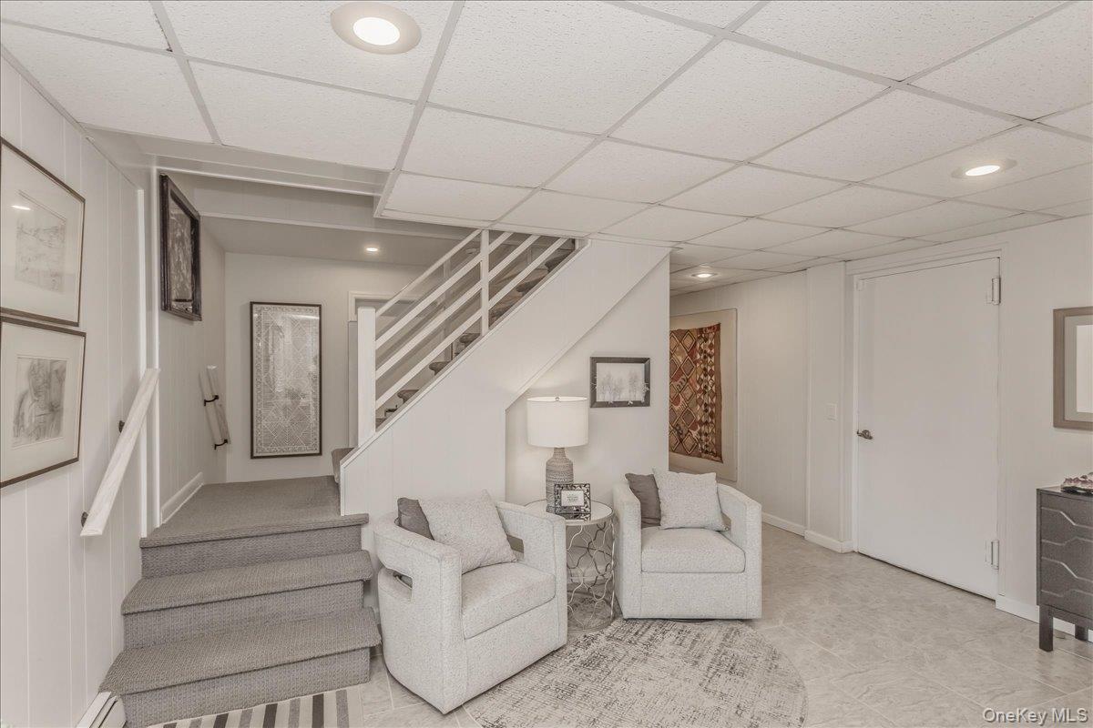 Single Family Circle Drive Suffolk County, NY 11702, MLS-1020694-30