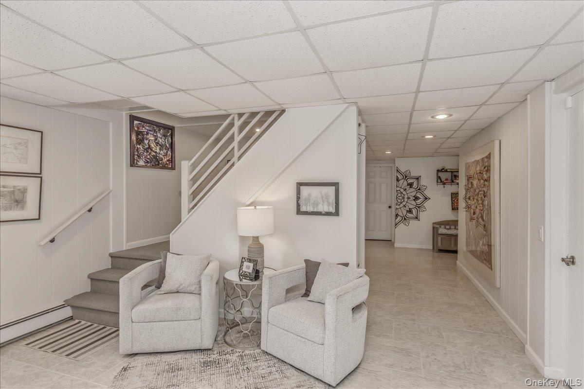 Single Family Circle Drive Suffolk County, NY 11702, MLS-1020694-31