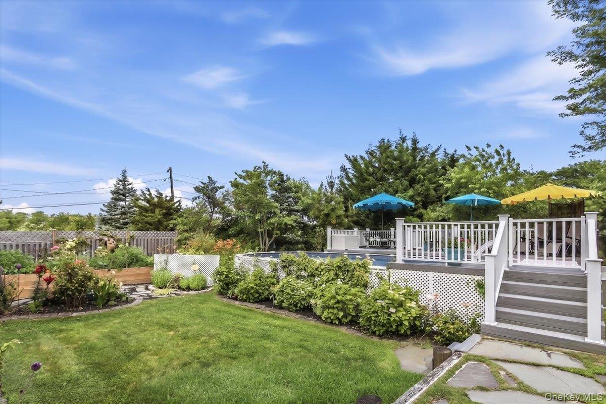 Single Family Circle Drive Suffolk County, NY 11702, MLS-1020694-45