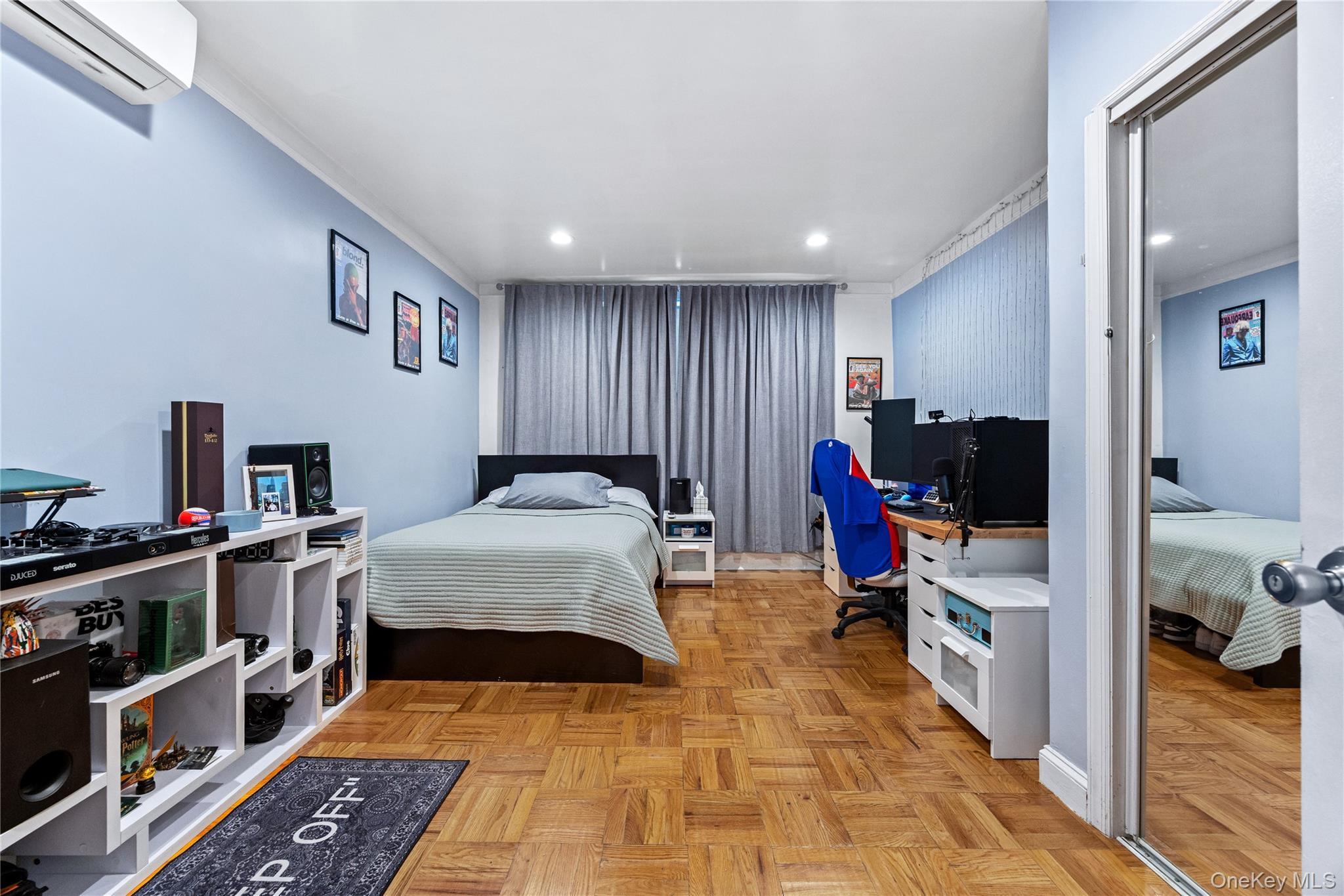 Single Family Buck Street  Bronx, NY 10461, MLS-1020695-13