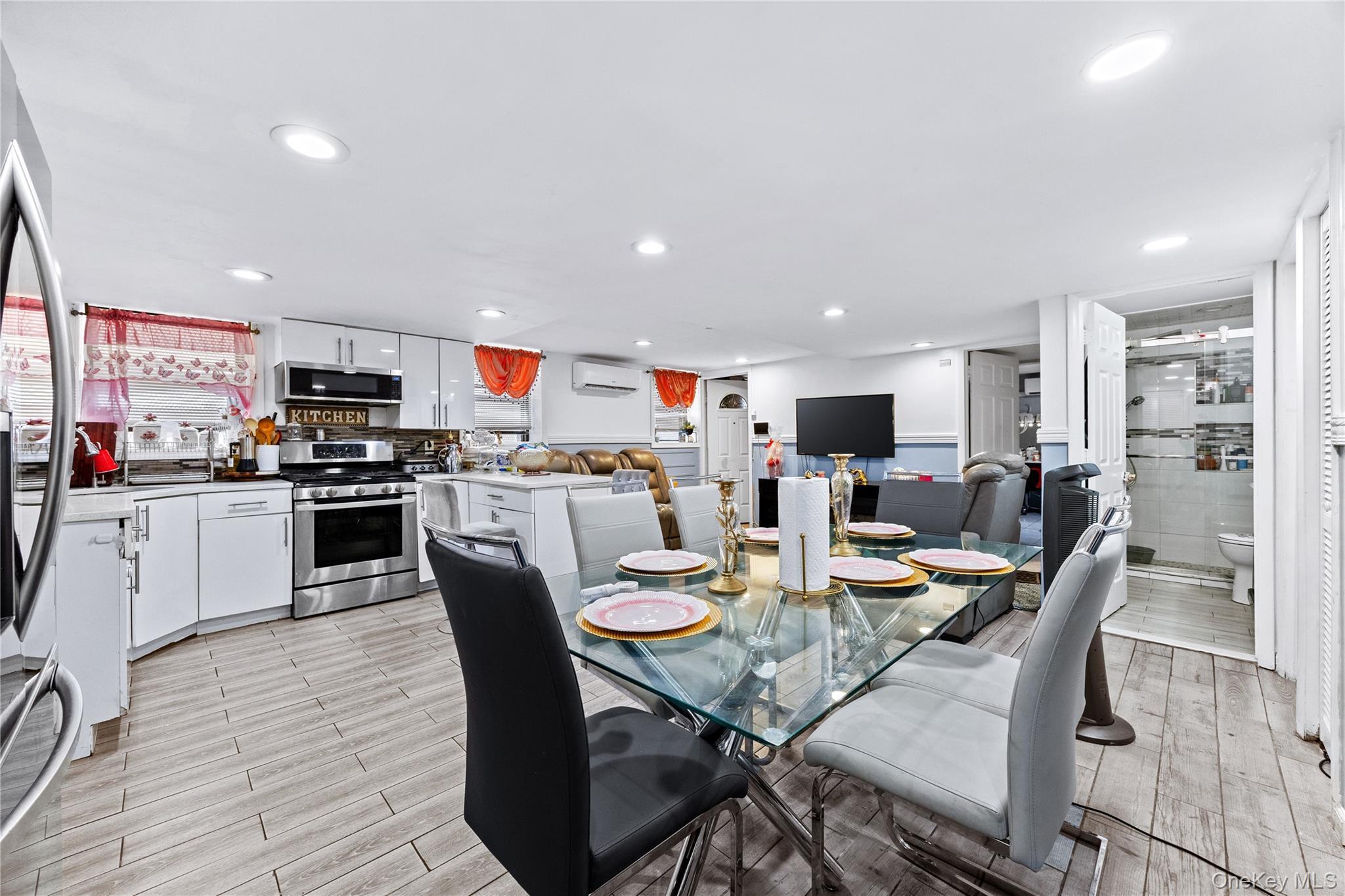 Single Family Buck Street  Bronx, NY 10461, MLS-1020695-22