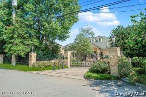 Single Family Wakefield Staten Island, NY 10312, MLS-1020704-37
