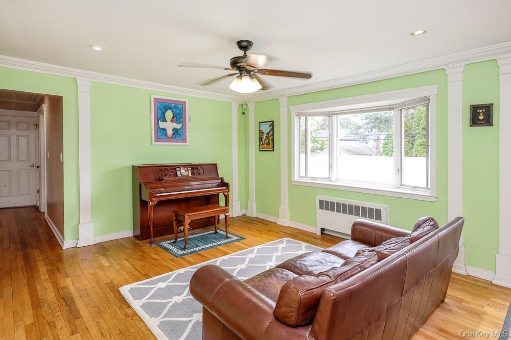 Single Family Cambria Road Nassau County, NY 11791, MLS-1020752-14