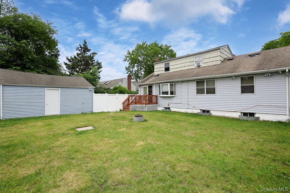 Single Family Cambria Road Nassau County, NY 11791, MLS-1020752-32