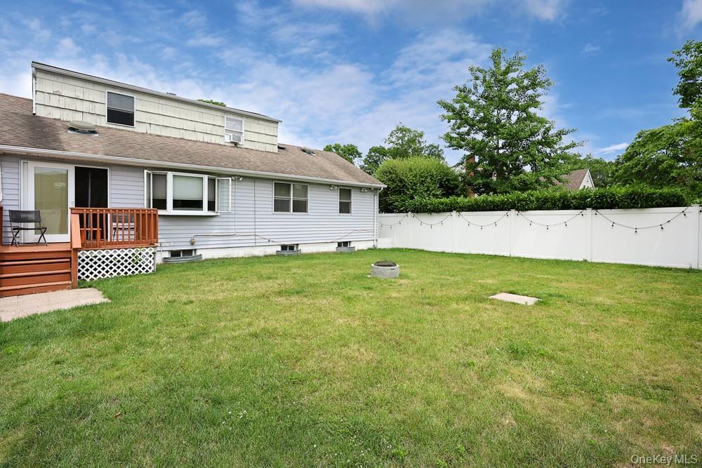 Single Family Cambria Road Nassau County, NY 11791, MLS-1020752-33