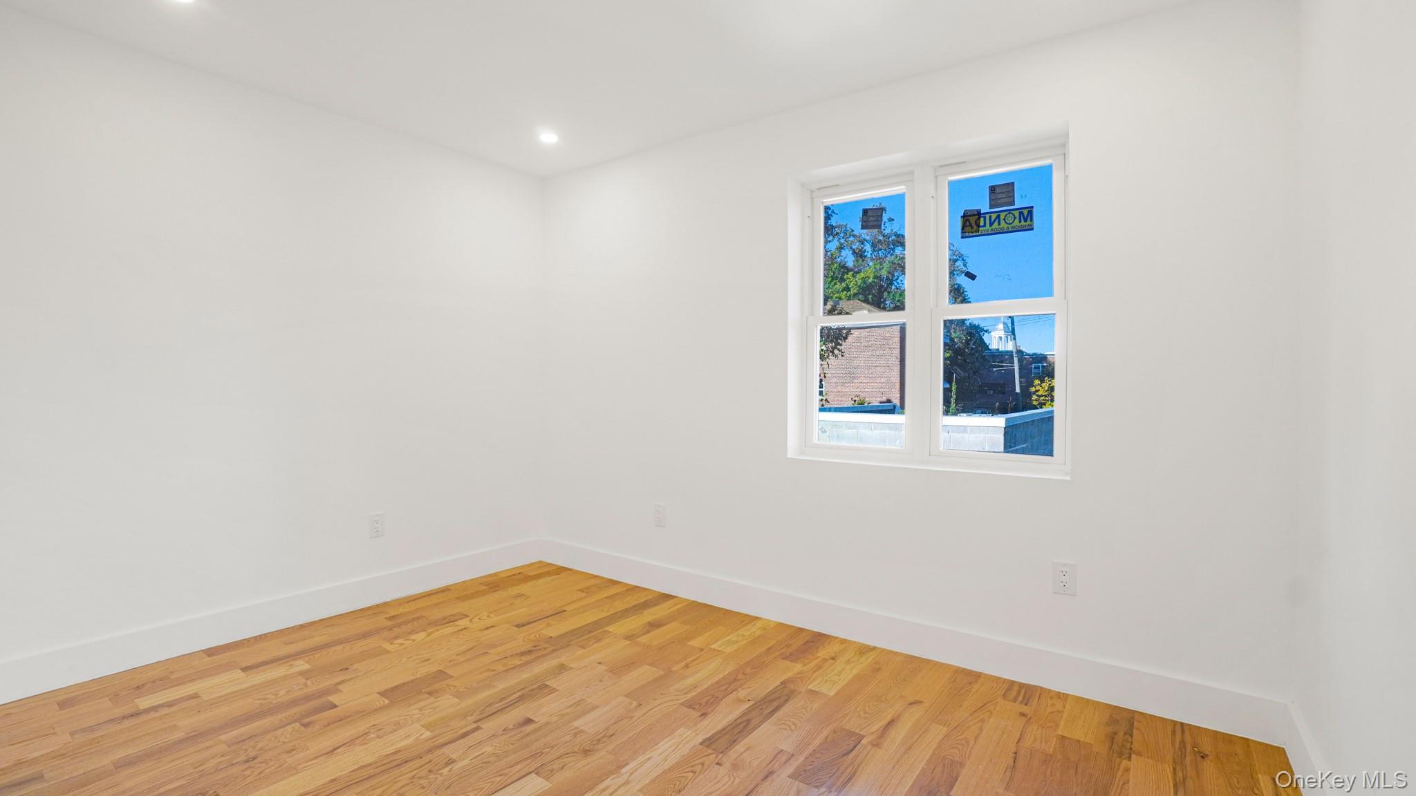 Single Family E 221st Street  Bronx, NY 10469, MLS-1020781-11