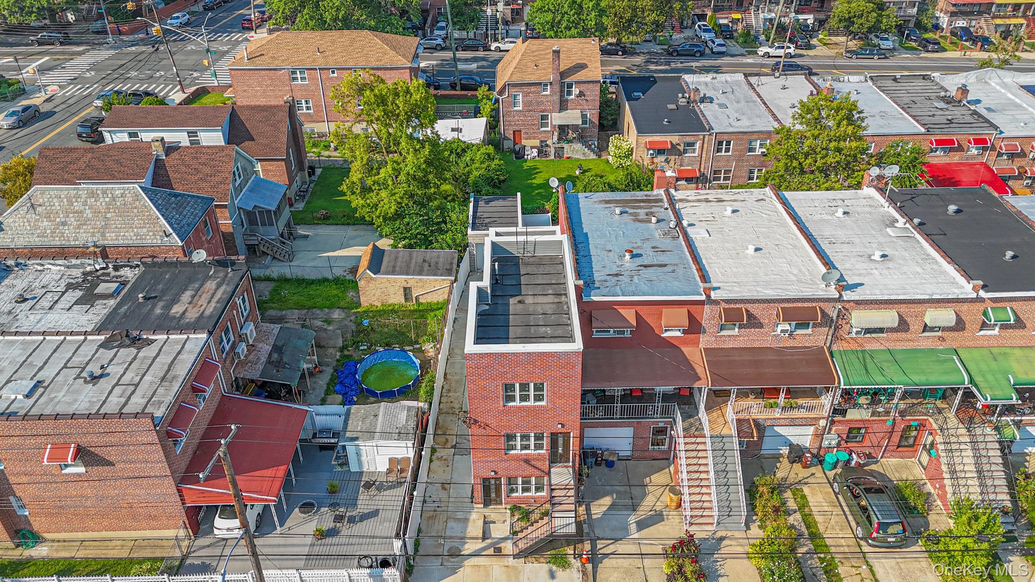 Single Family E 221st Street  Bronx, NY 10469, MLS-1020781-22