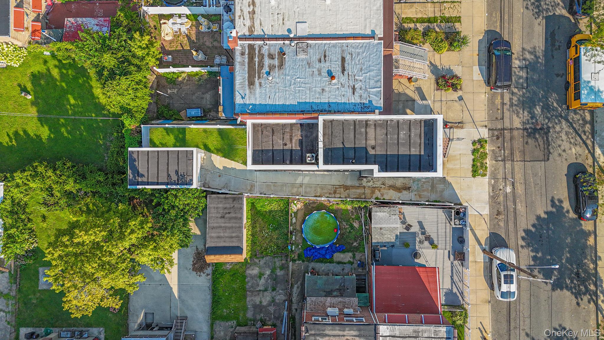 Single Family E 221st Street  Bronx, NY 10469, MLS-1020781-25