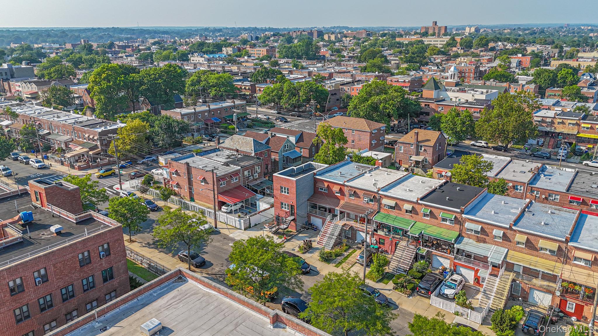 Single Family E 221st Street  Bronx, NY 10469, MLS-1020781-28