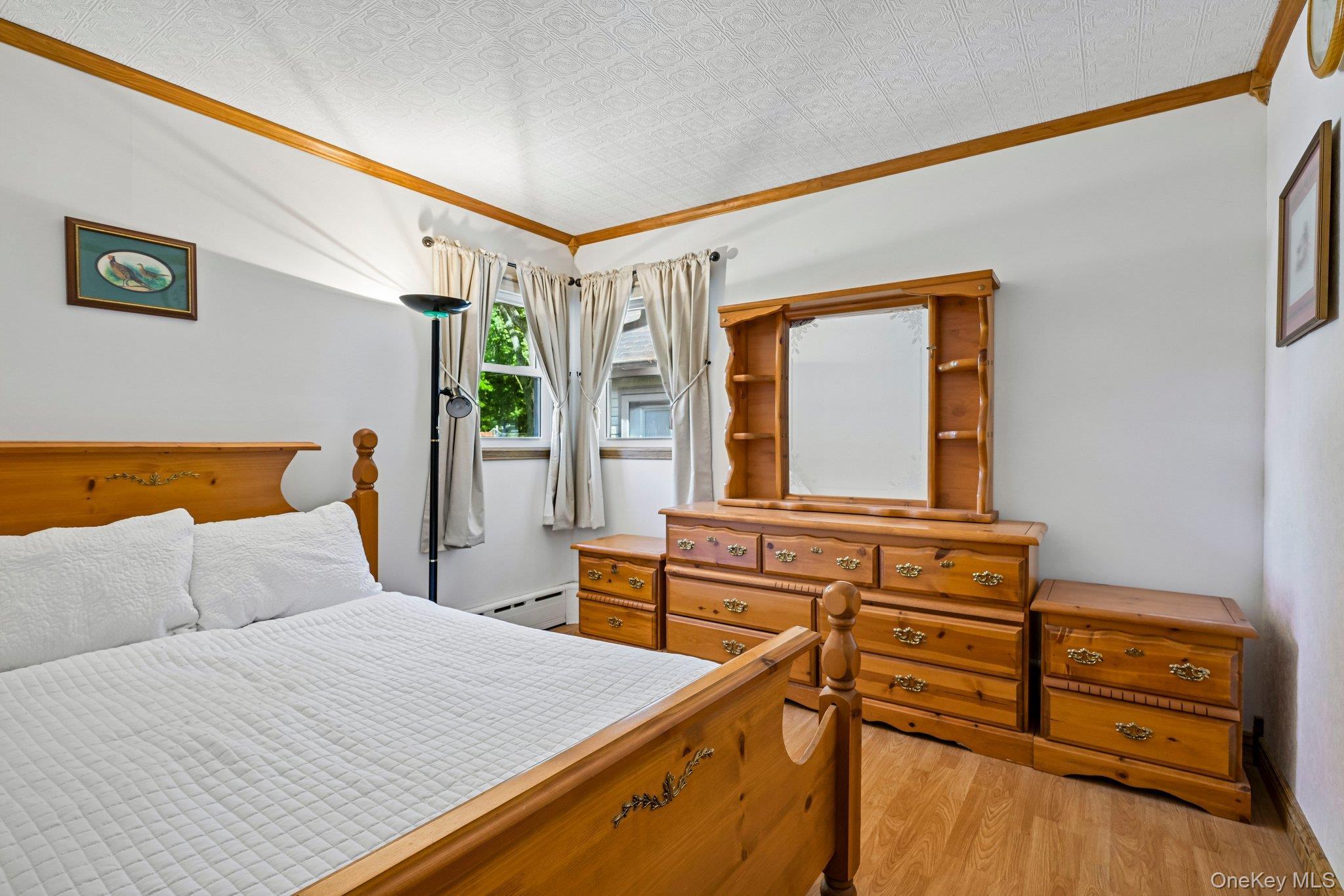 Single Family Oak Avenue Suffolk County, NY 11967, MLS-1020783-21