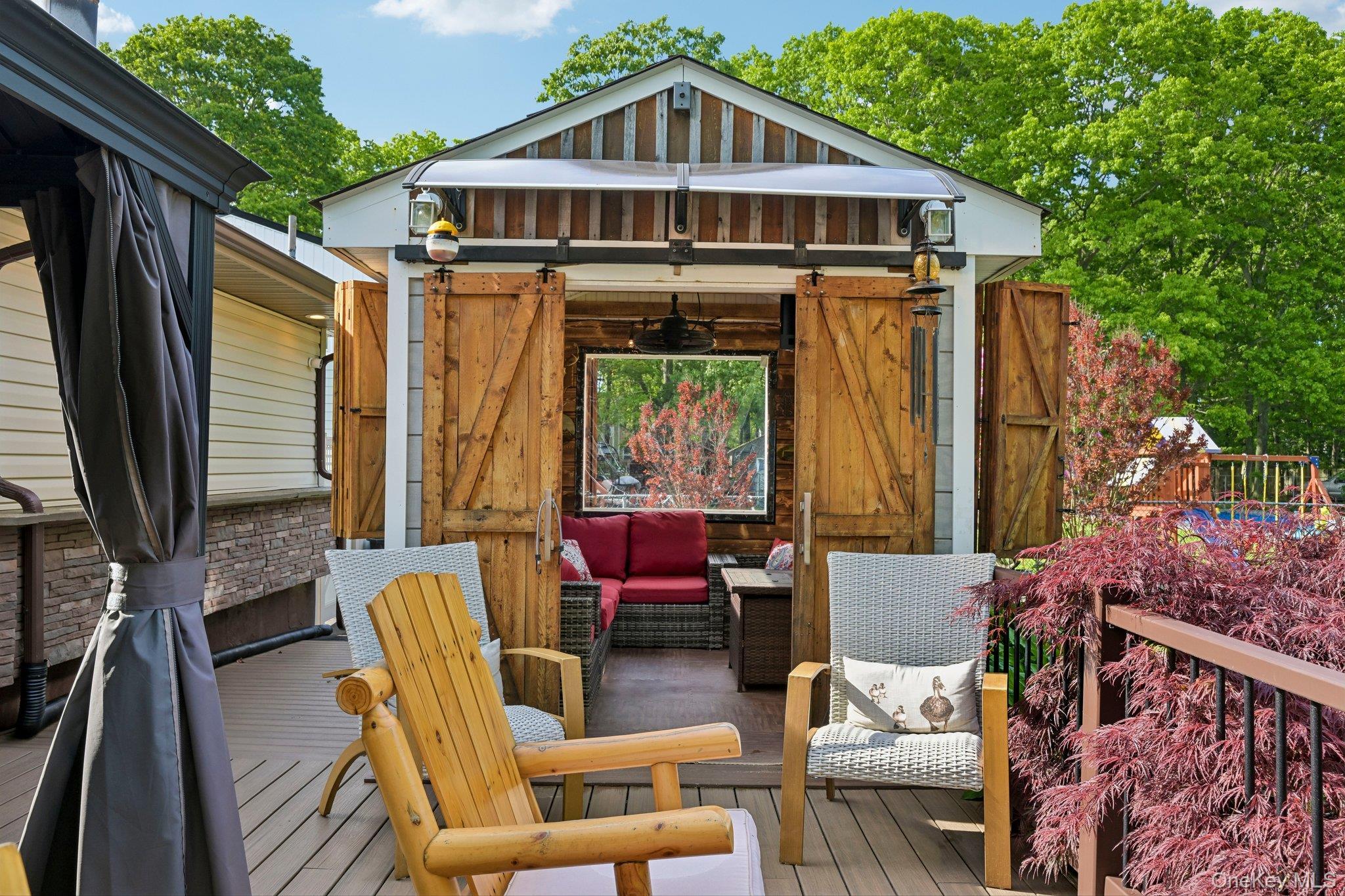 Single Family Oak Avenue Suffolk County, NY 11967, MLS-1020783-34