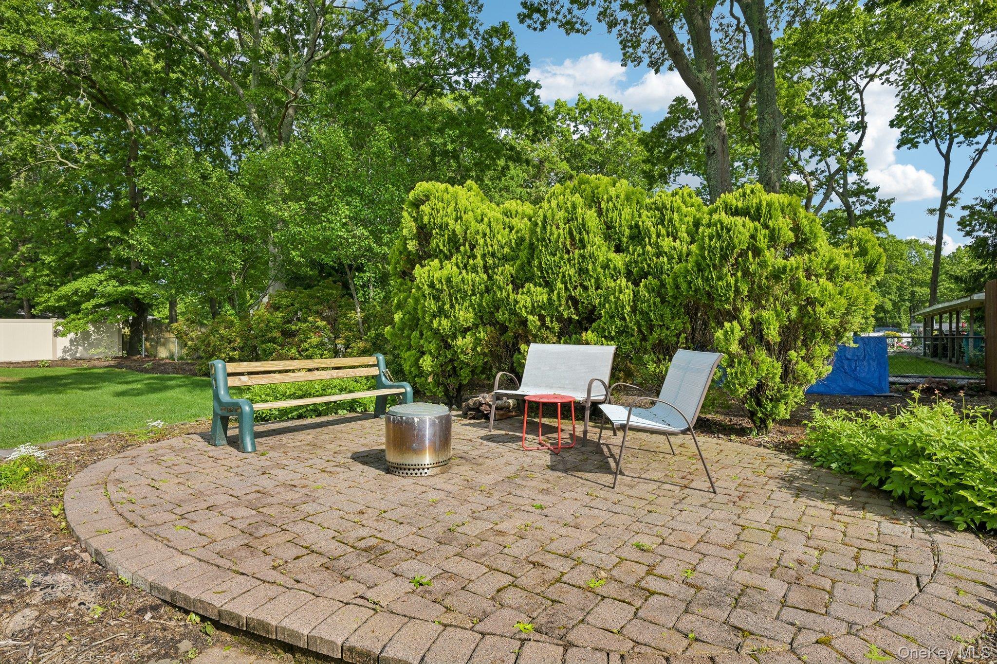 Single Family Oak Avenue Suffolk County, NY 11967, MLS-1020783-36