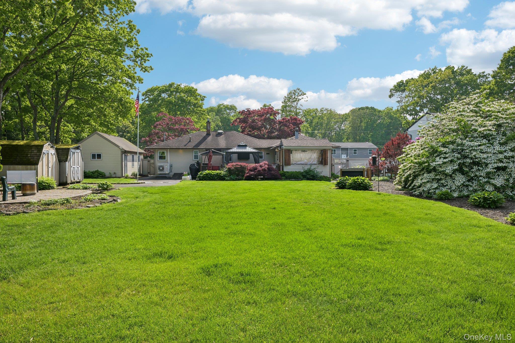 Single Family Oak Avenue Suffolk County, NY 11967, MLS-1020783-40