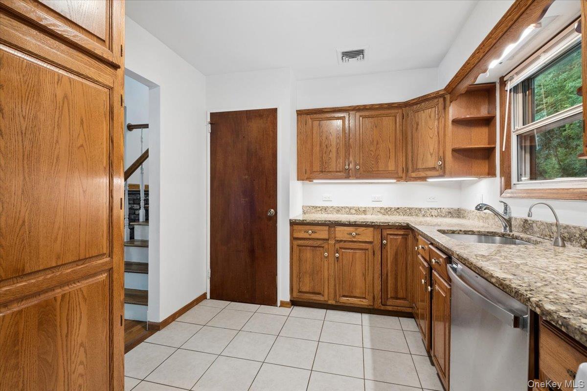 Single Family Knollwood Road Westchester County, NY 10567, MLS-1020789-12