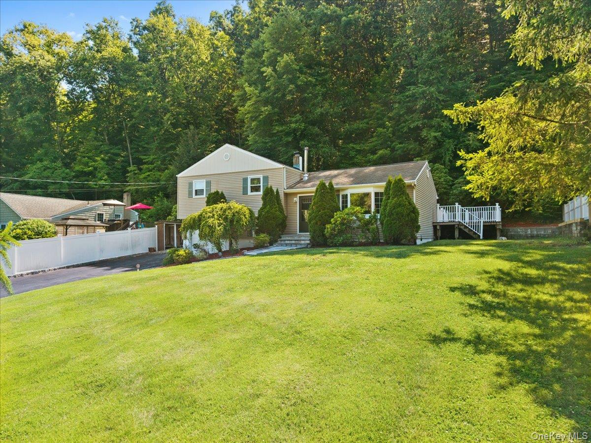 Single Family Knollwood Road Westchester County, NY 10567, MLS-1020789-2